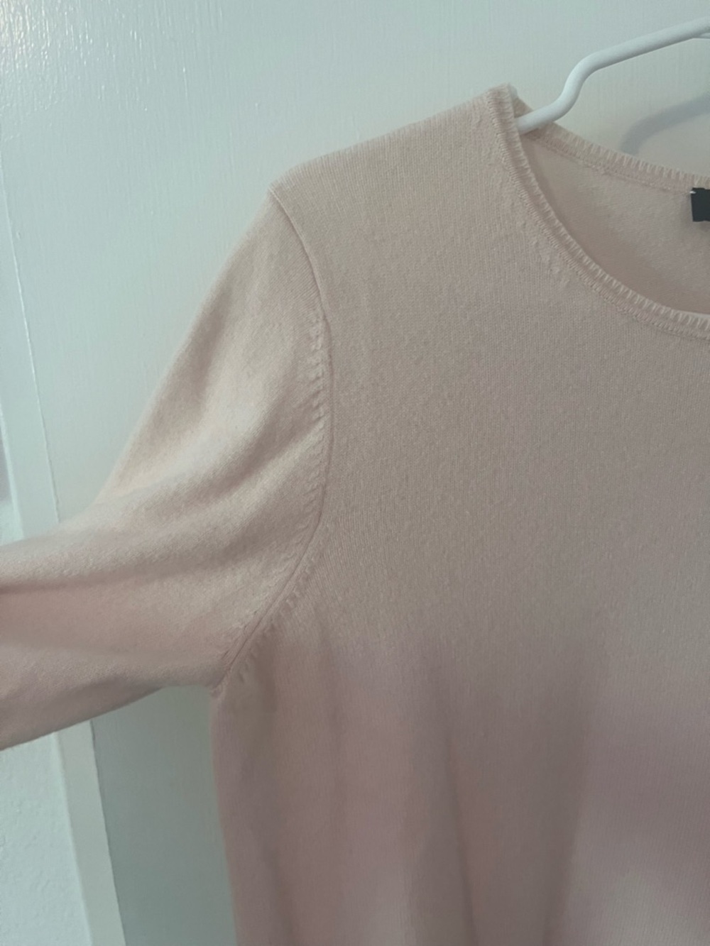 Jaeger Pure Cashmere Jumper Crewneck Sweater Pale Pink Ribbed Cuffs Large Flawed - Picture 3 of 9